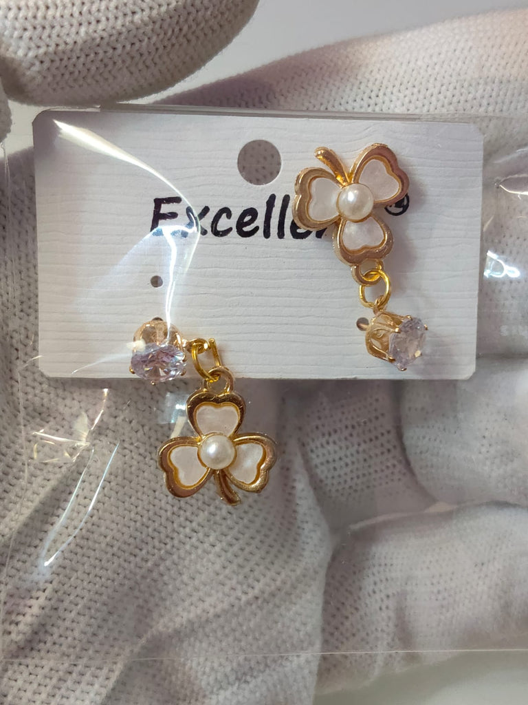 💖 Combo of 2 Elegant Earrings – Pearl Charm & CZ Sparkle